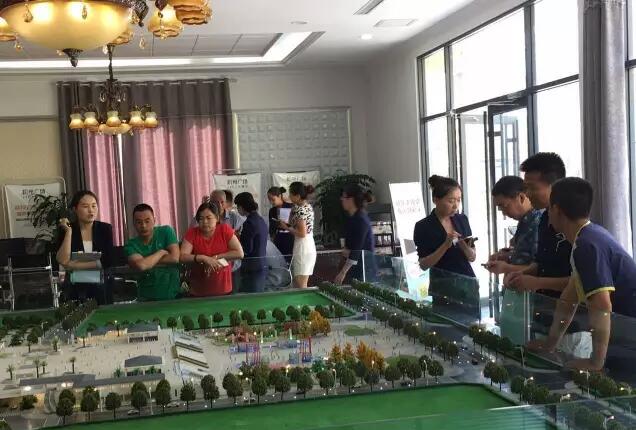 福利來(lái)啦！階州廣場(chǎng)很！熱！鬧！