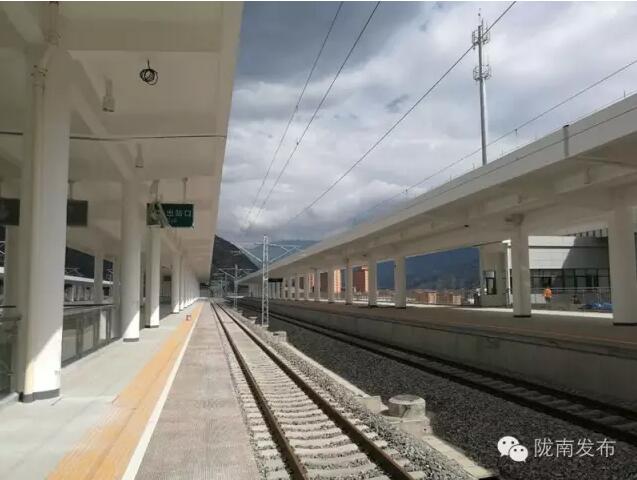 蘭渝鐵路最新進(jìn)展！除胡麻嶺隧道外已全線鋪通