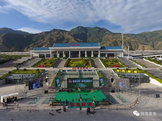 好嗨喲！隴南第一屆青島啤酒節(jié)開幕啦，為期8天