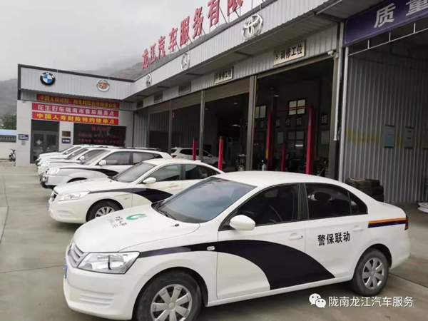 金錘鈑金，銀槍噴漆！龍江汽修值得信賴！