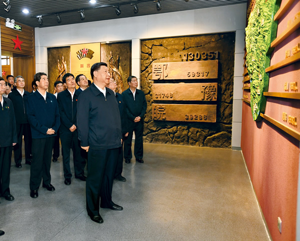 習(xí)近平:推進(jìn)黨的建設(shè)新的偉大工程要一以貫之